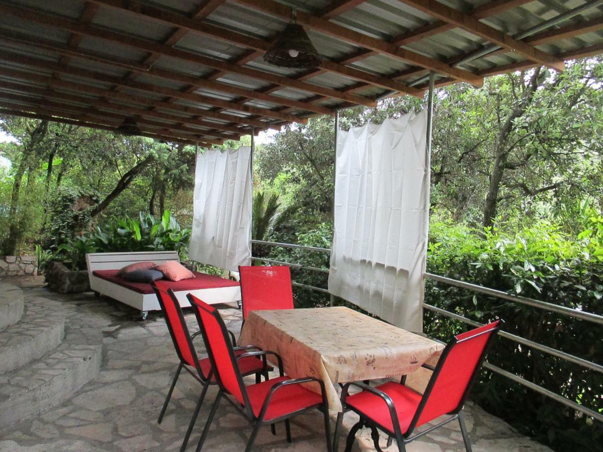 Relax Tiny Villas 40 Meters Of The Beach Zrnovo Buitenkant foto